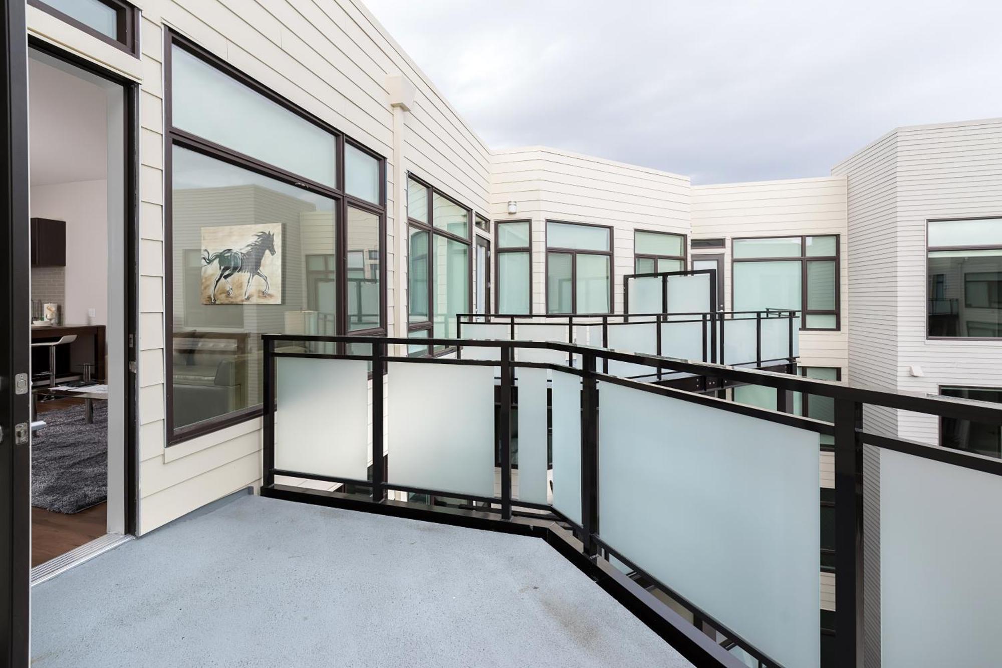 Global Luxury Suites At Downtown Маунтин Вю Стая снимка