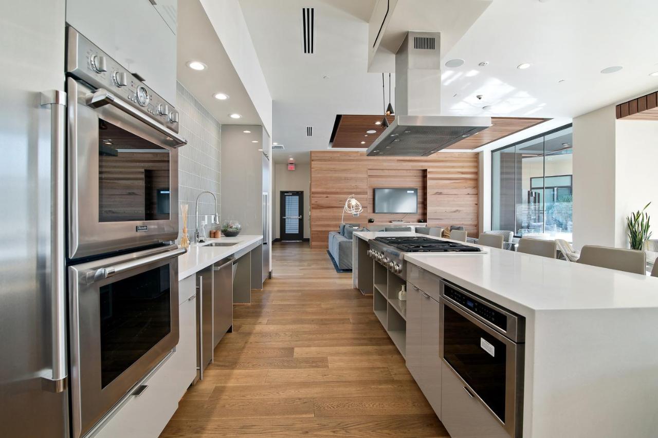 Global Luxury Suites At Downtown Маунтин Вю Екстериор снимка