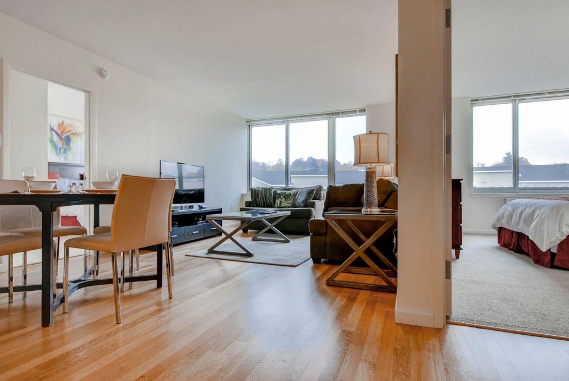 Global Luxury Suites At Downtown Маунтин Вю Екстериор снимка