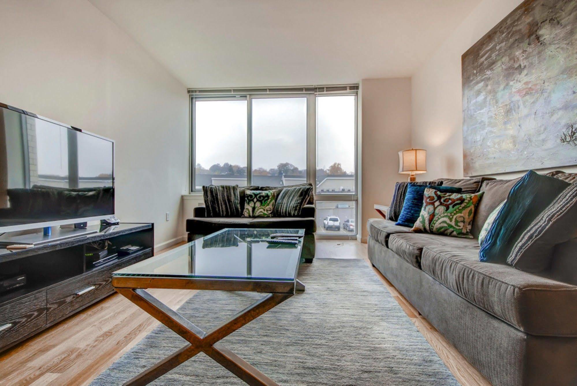 Global Luxury Suites At Downtown Маунтин Вю Екстериор снимка
